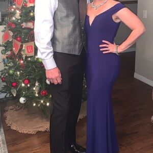 Xscape Size 4 Blue Floor Length Gown